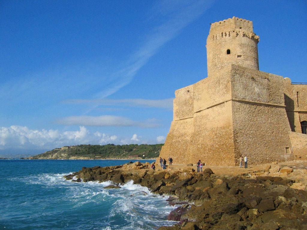 Agriturismo Torre Del Golfo Кропані Екстер'єр фото