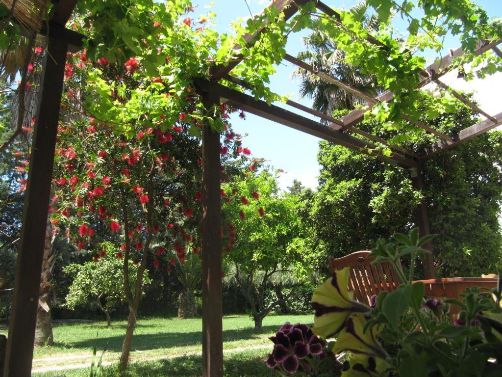 Agriturismo Torre Del Golfo Кропані Екстер'єр фото