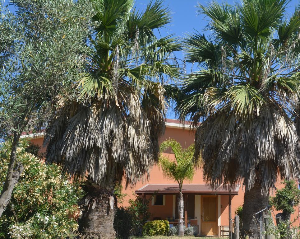 Agriturismo Torre Del Golfo Кропані Екстер'єр фото